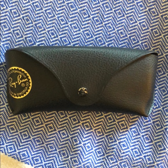 5 Ray-Ban Sunglasses Cases - Picture 3 of 7